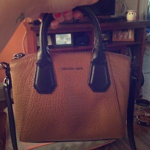 Michael Kors purse like NEW